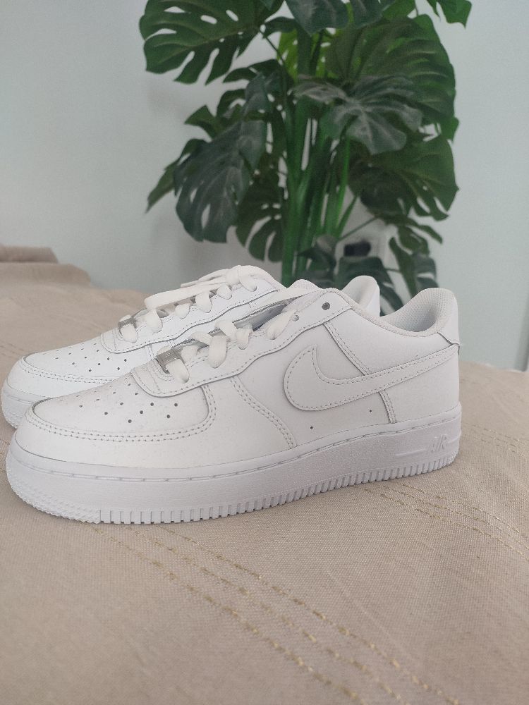 Baskets Nike neuf 