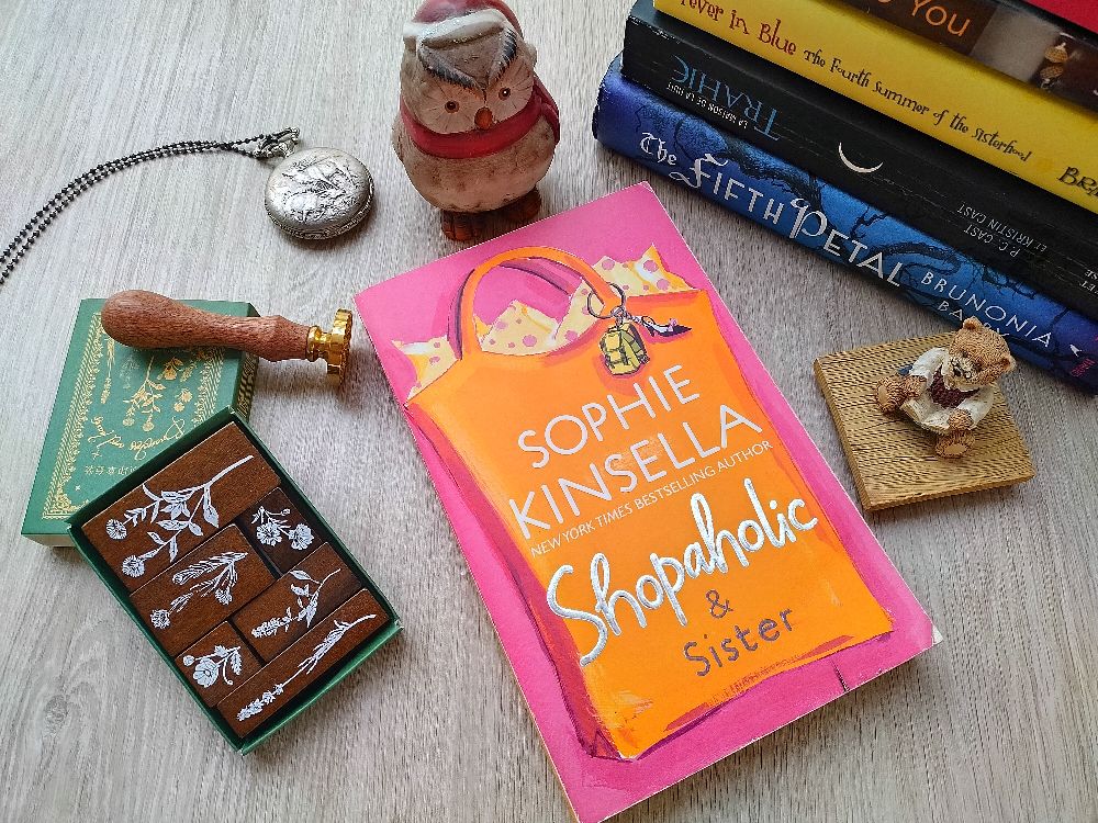 Book : Shopaholic & Sister