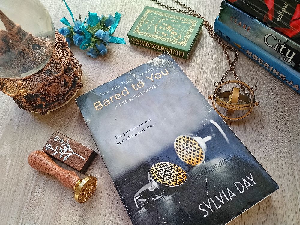 Book : Bared to you
