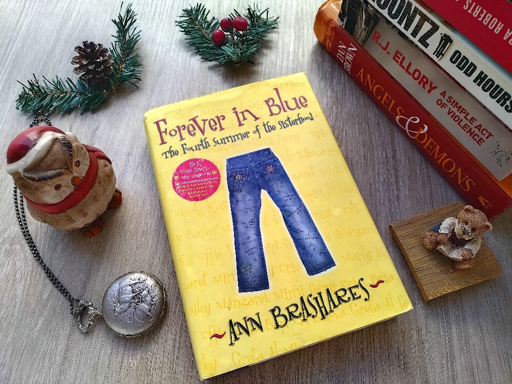 Book : Forever in Blue 