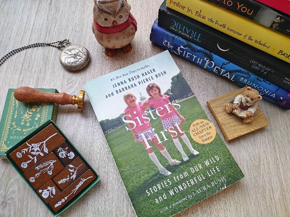 Book : Sisters First