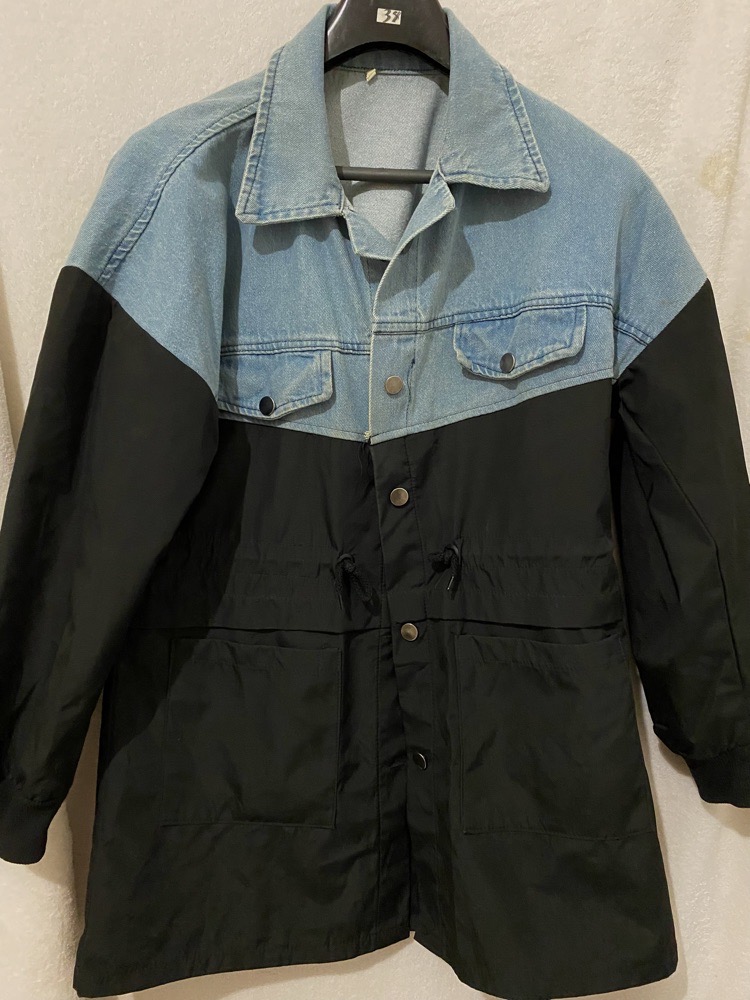 Veste à lacets bicouleur avec cordon de serrage et boutons décontractés