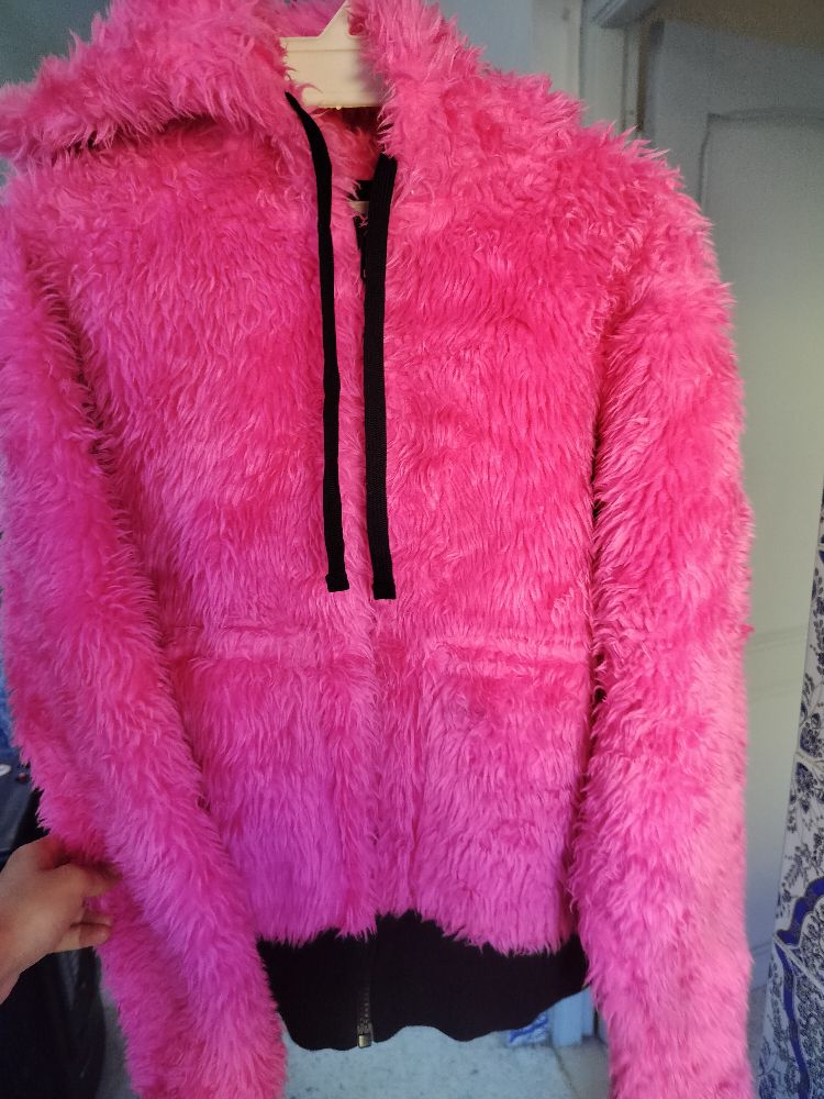 Capuche rose fourrure taille L 