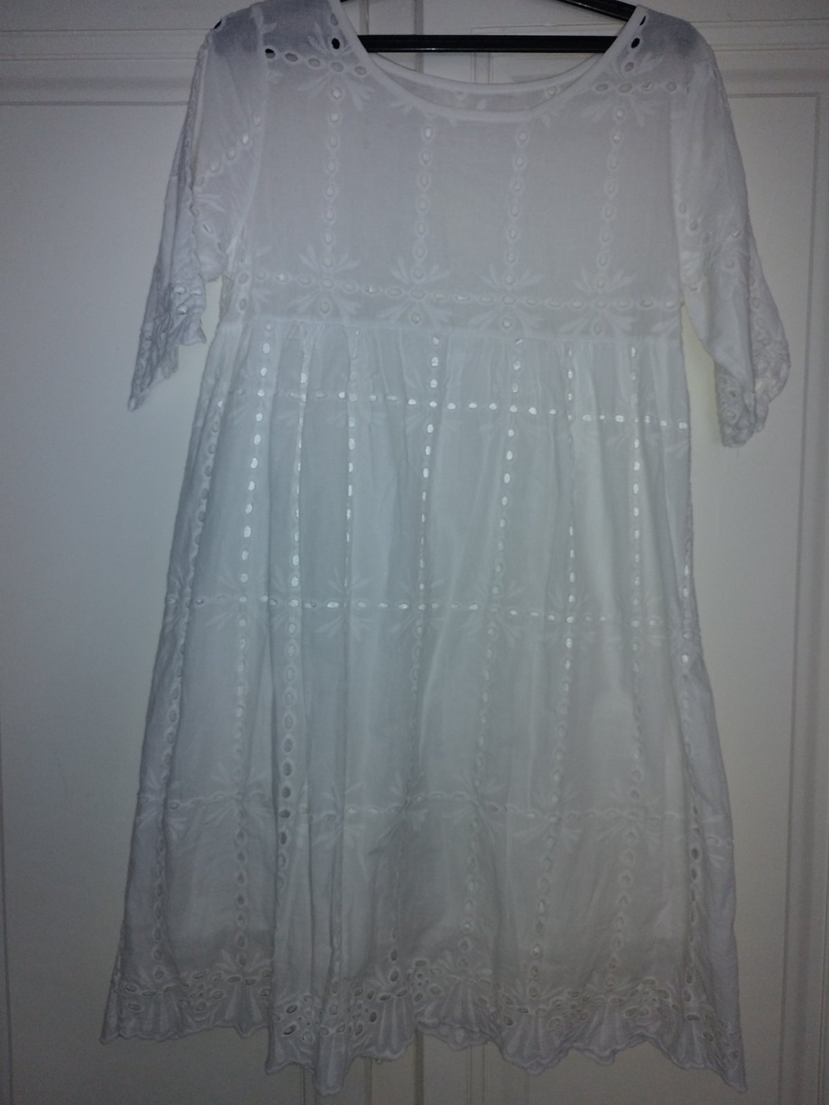 Robe blanche broderie anglaise taille m shein