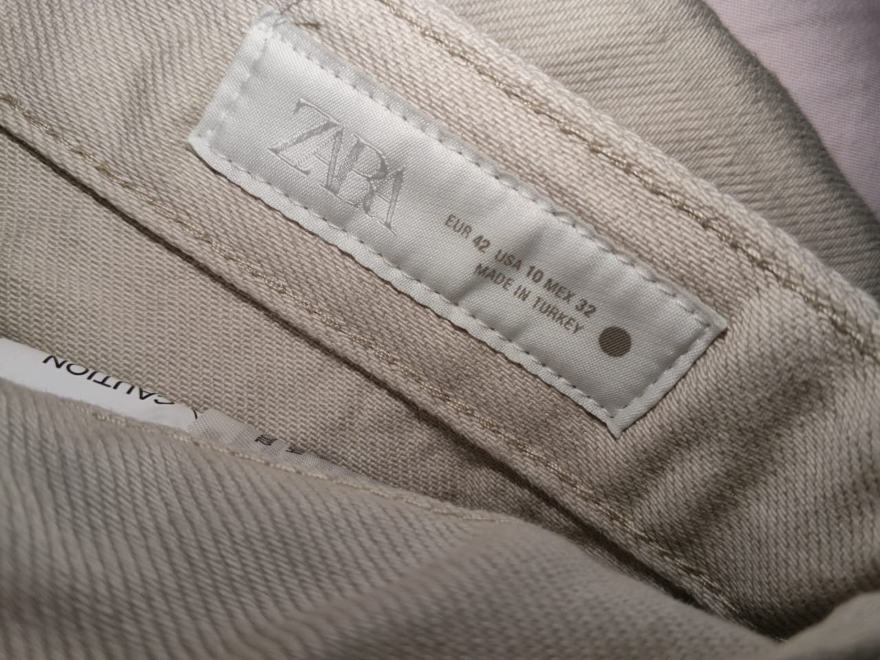 Zara Straight Fit pantalon