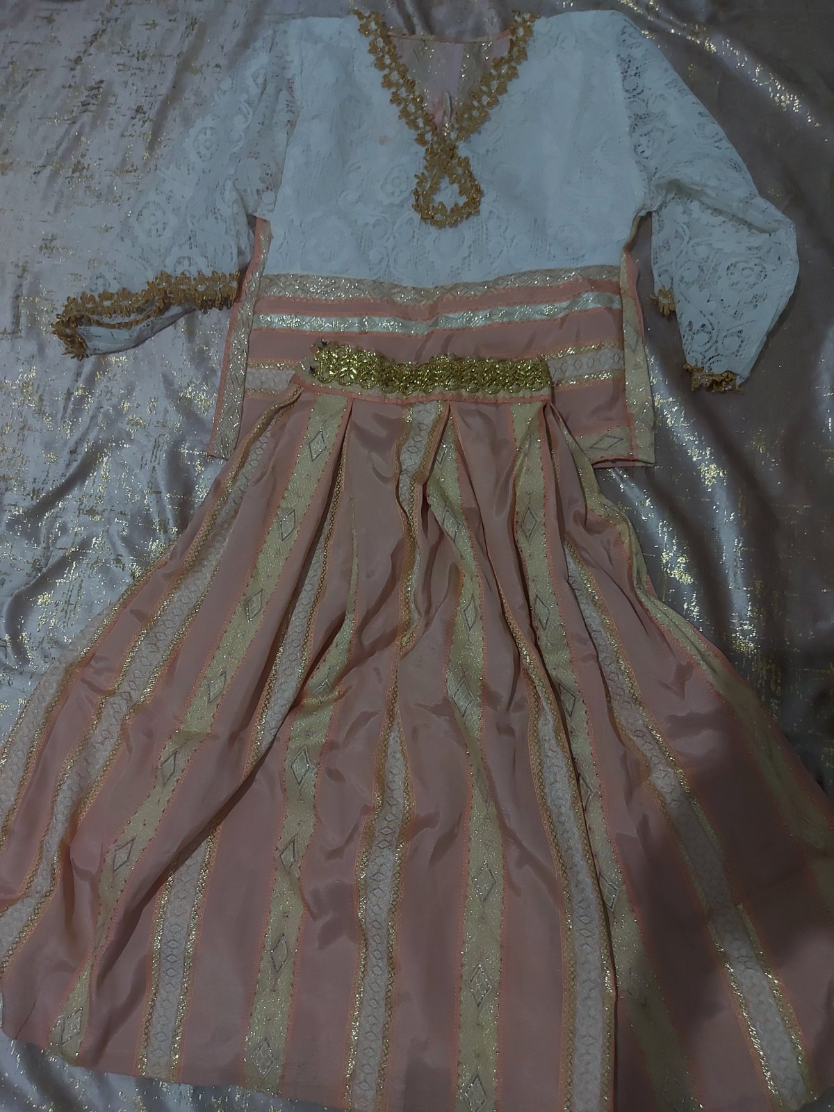Ensemble traditionnel fille – jupe + chemisier