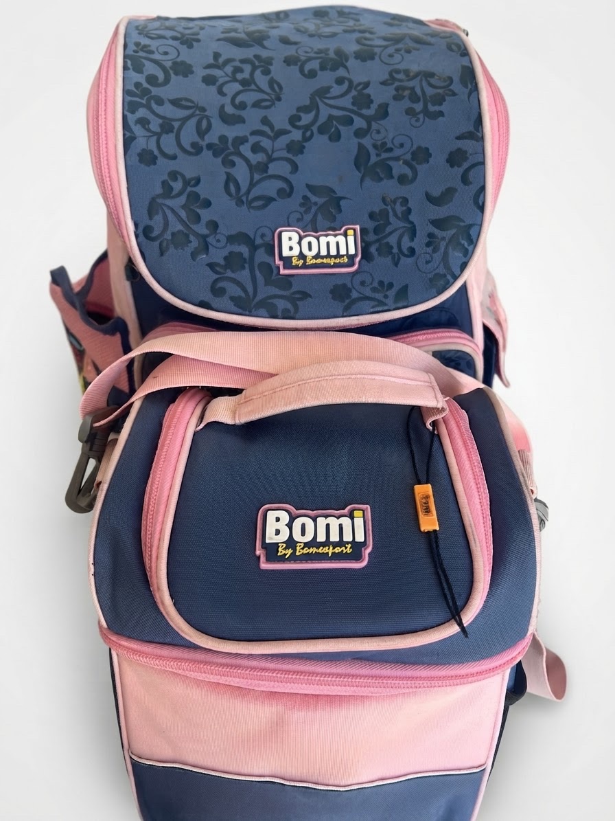 🎒 Cartable Bomi Grand Format + Sac à Goûter Assorti 🌸