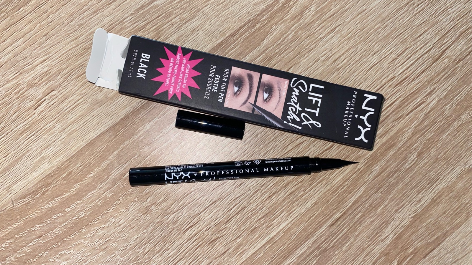 Eyeliner feutre noir 