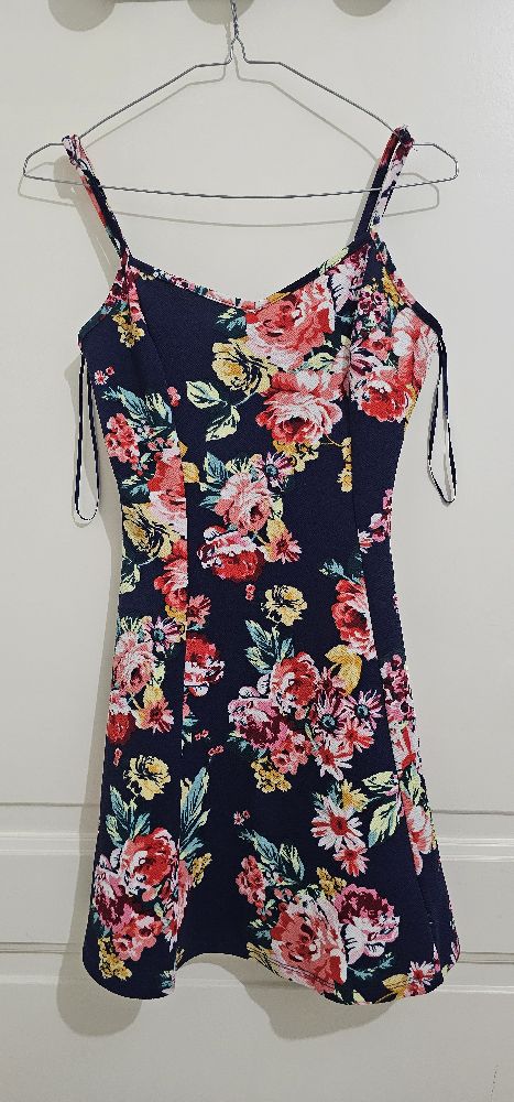 Robe d'été courte taille M