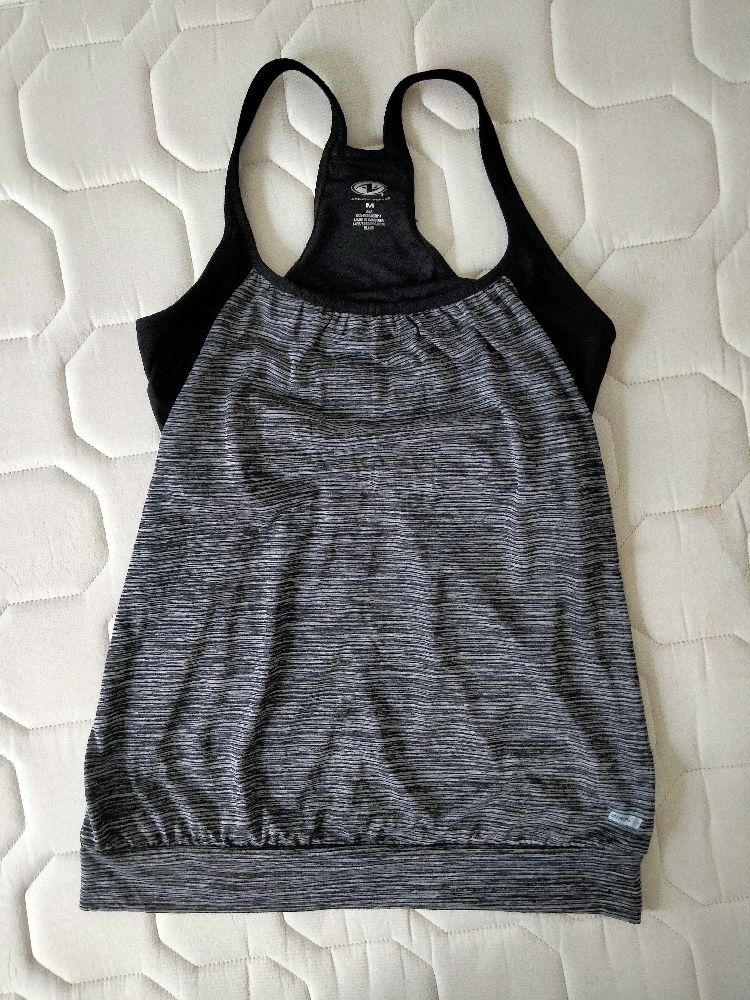 T-Shirt Sports Bra