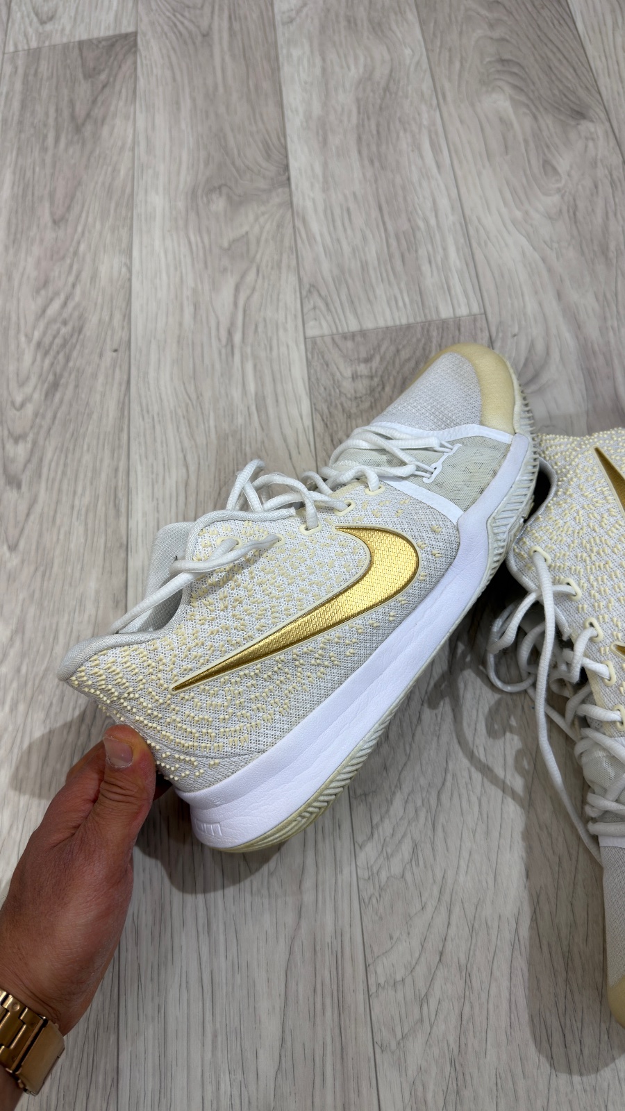  Nike Kyrie Low 5 “White Gold”