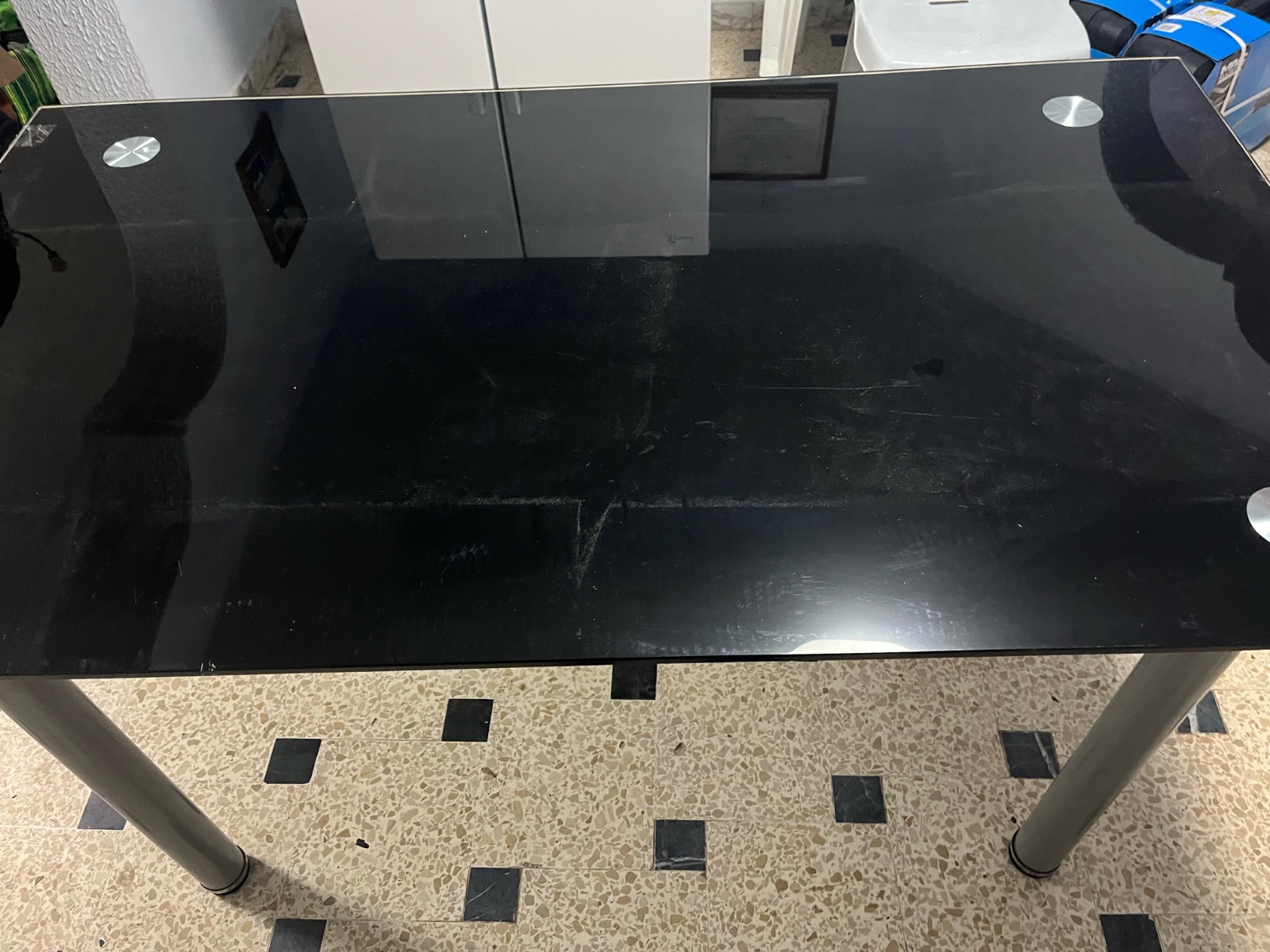 Table en verre