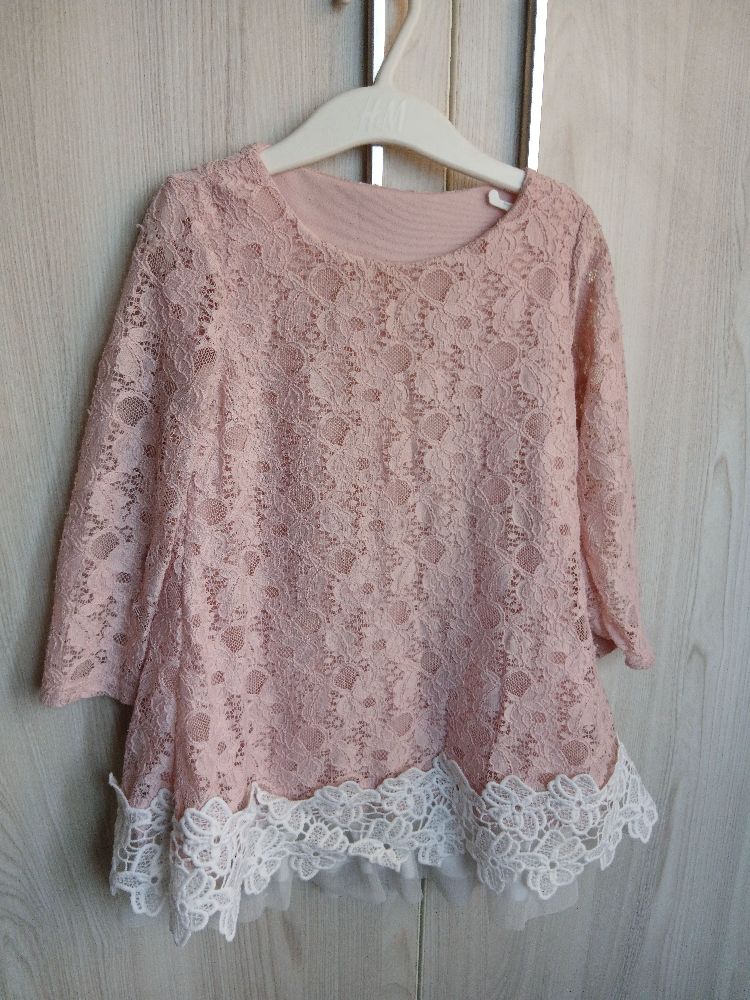 Robe fille rose en dentelle 