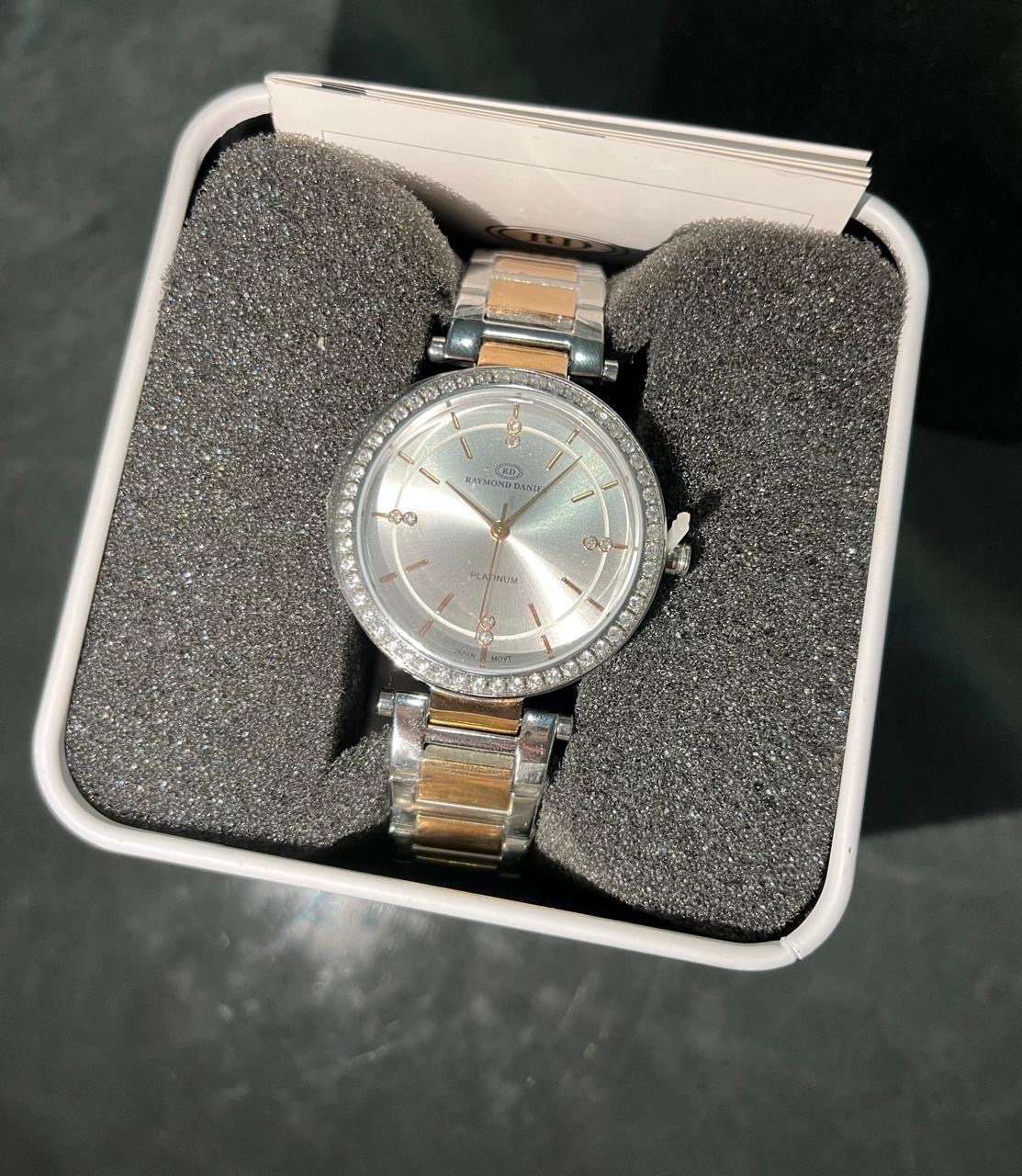 Montre raymond daniel pour femme