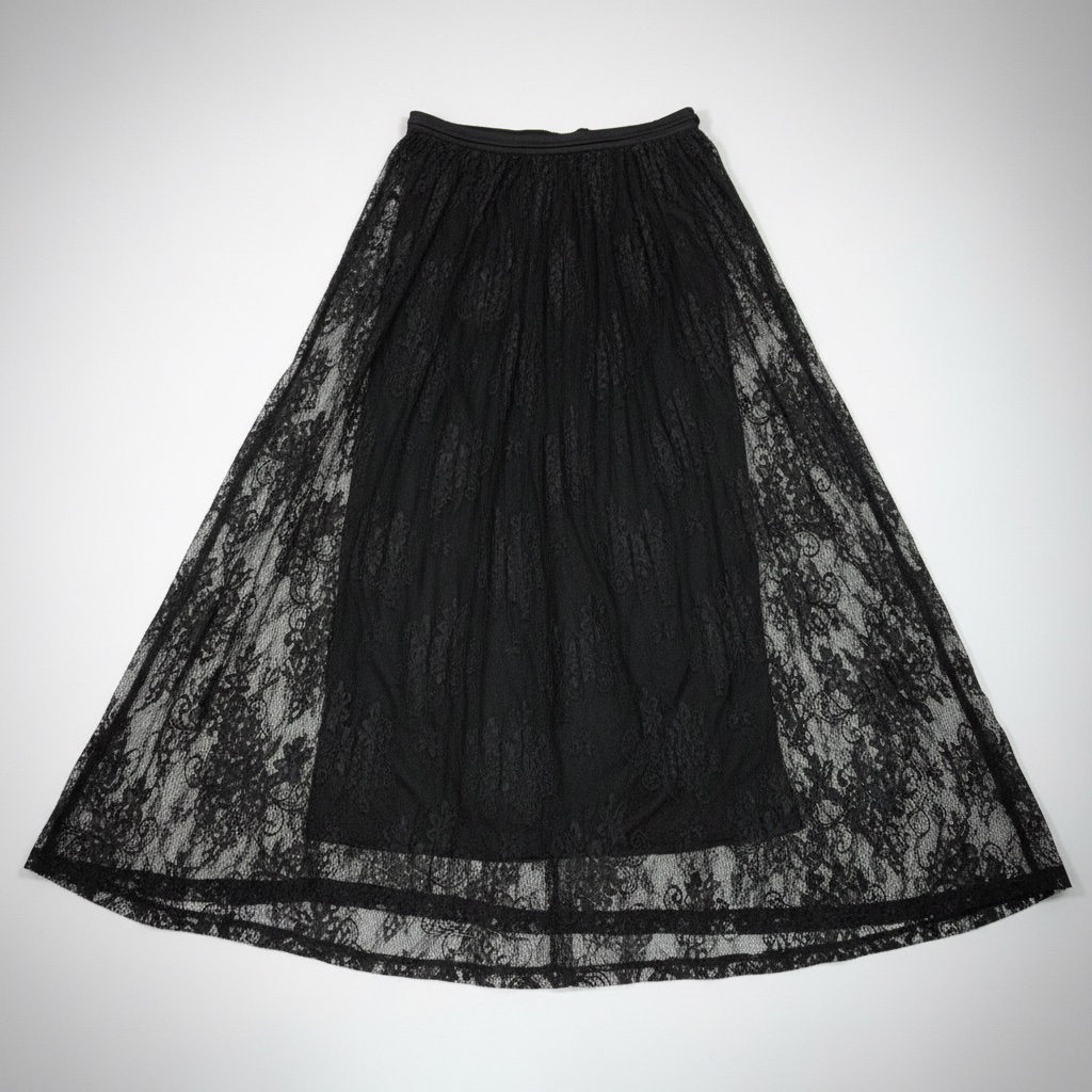 Jupe noire en dentelles avec doublure