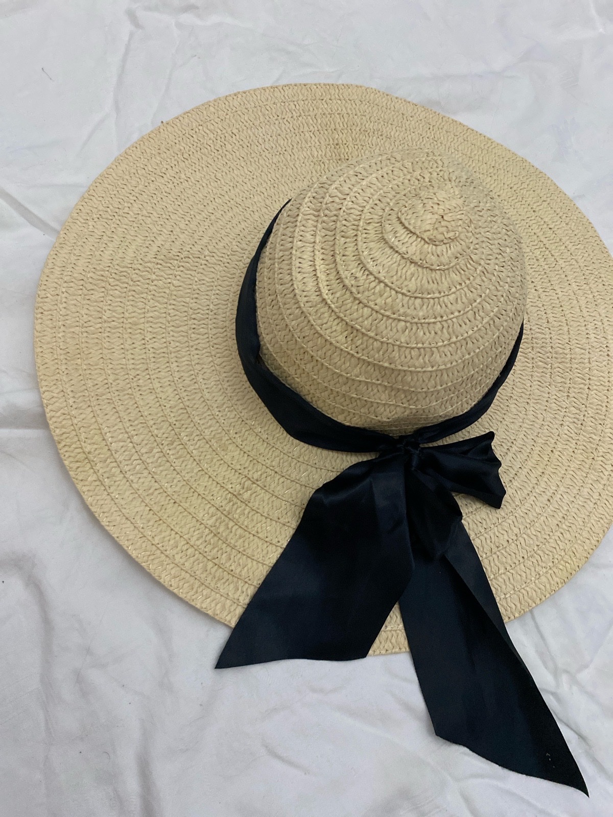 Chapeaux