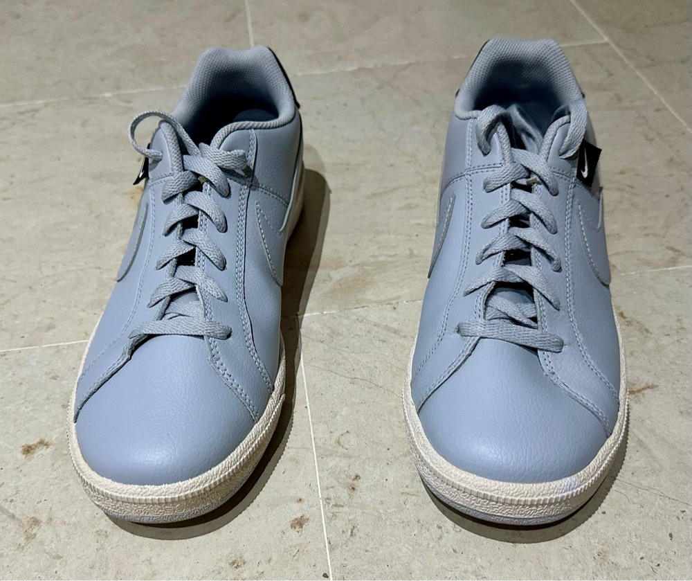 Nike court royale