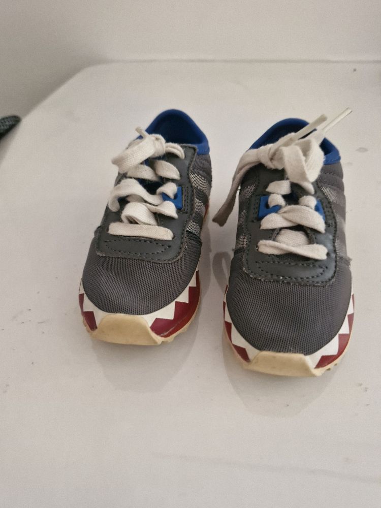 Baskets bébé adidas