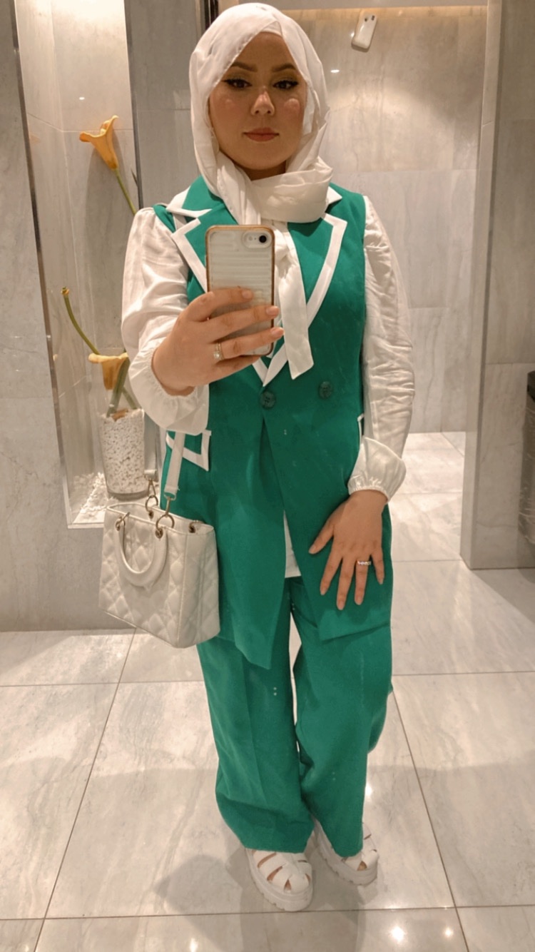 Set blazer longue+pantalon vert gazon taille 44 tlabes 42 