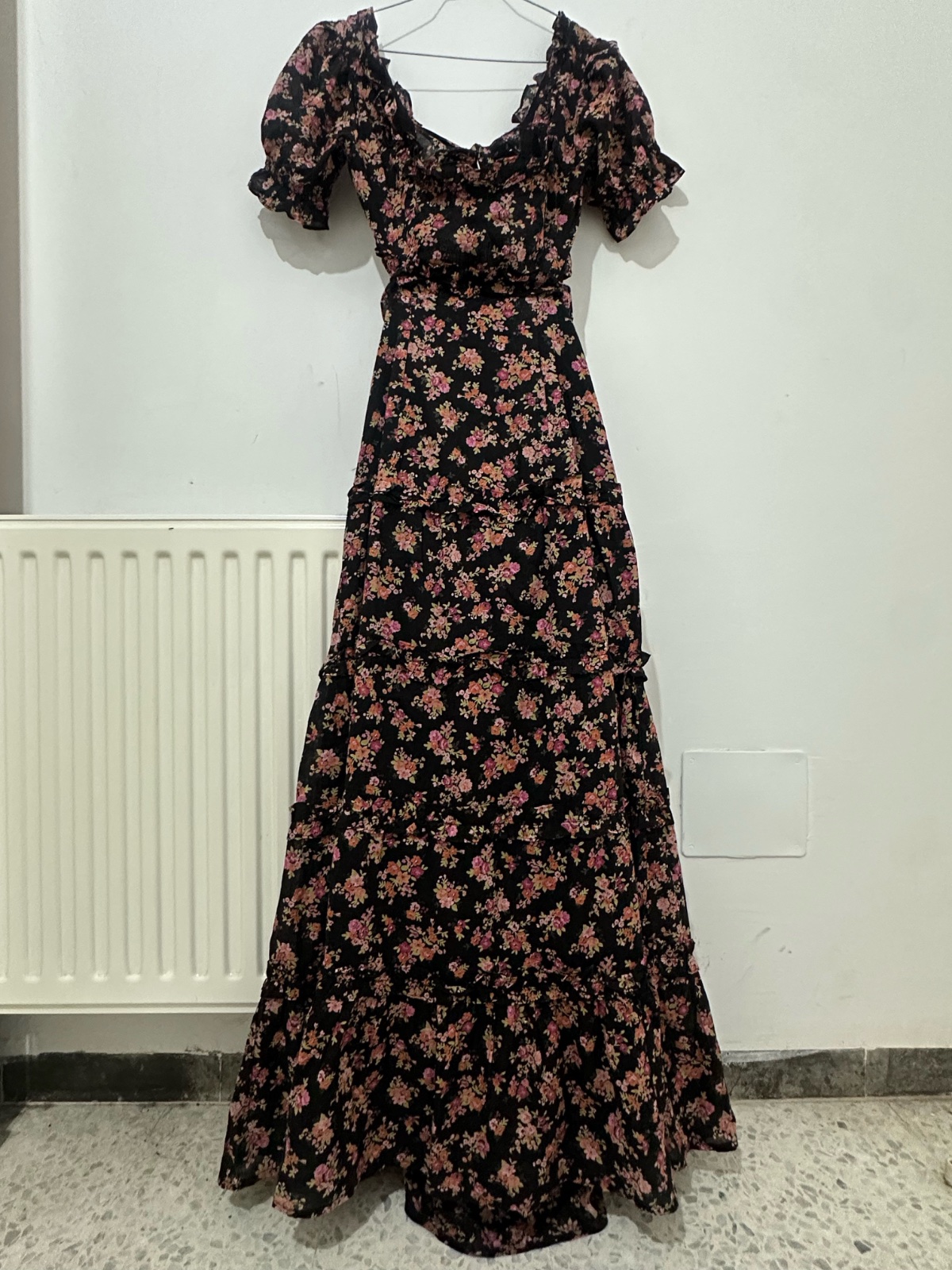 Robe dos nu fleurie 
