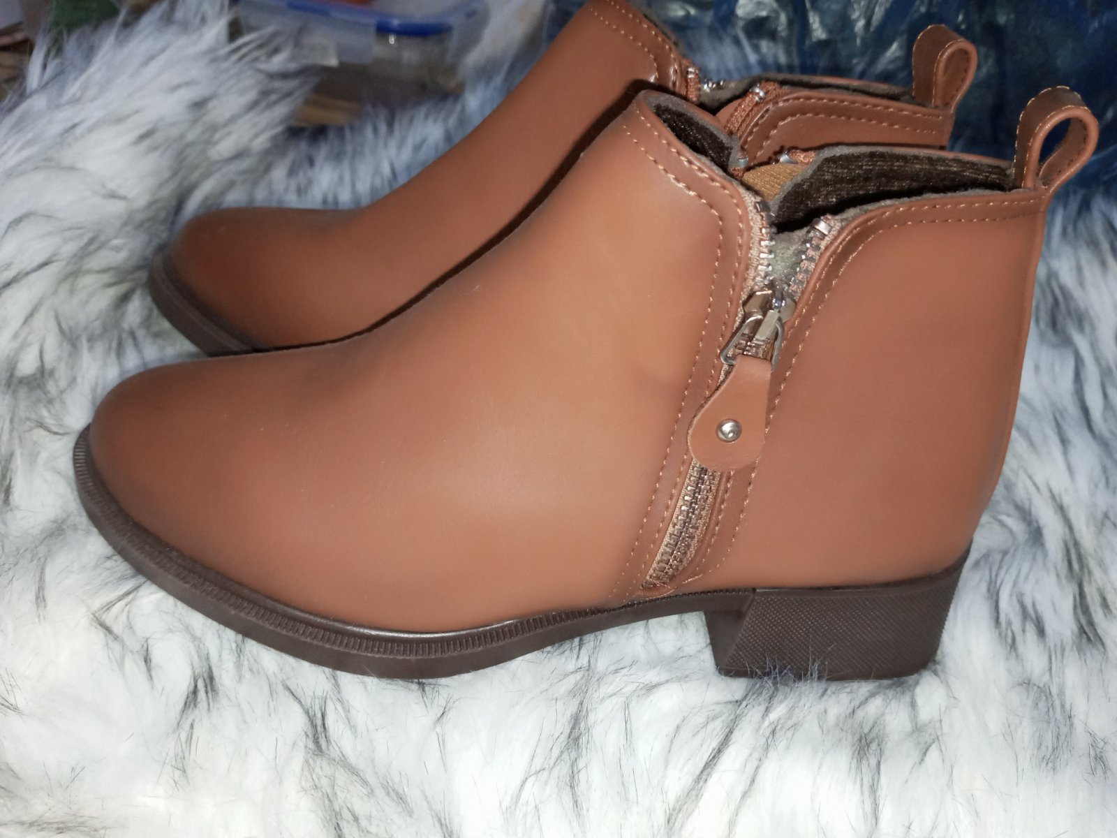 Bottines camel jamais porté 