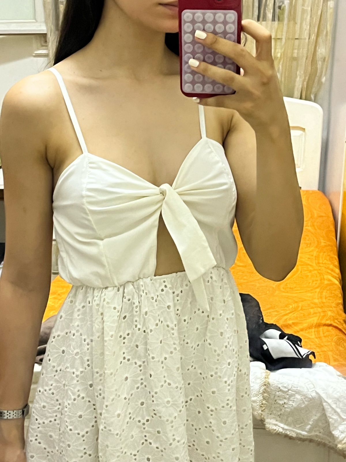 Robe brodeé