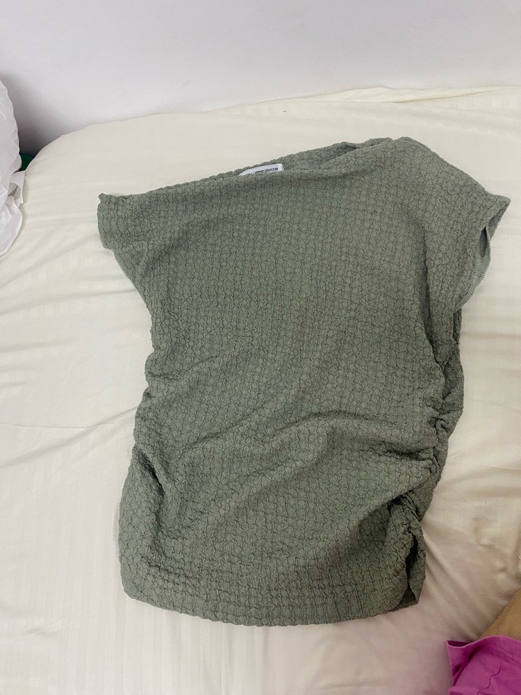 Pull  jamais porte 