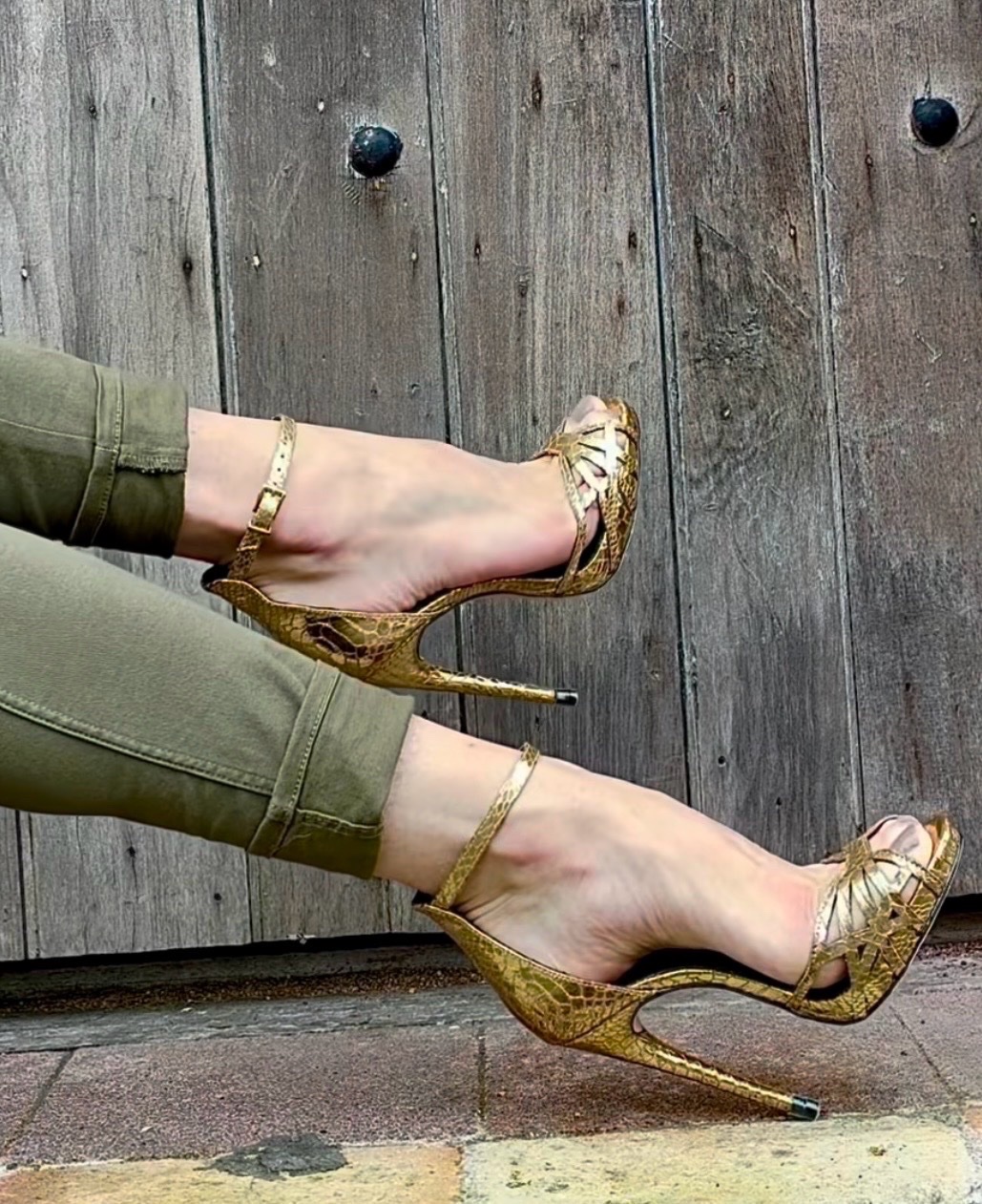 Escarpins asos doré