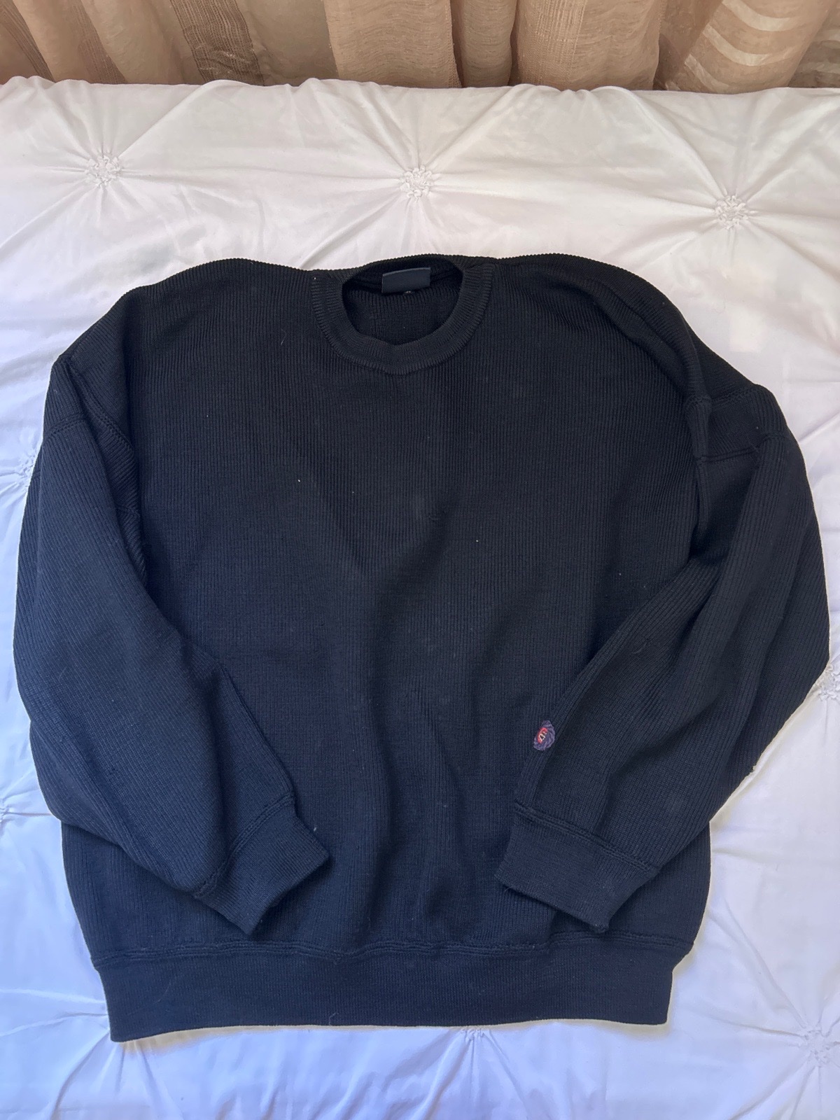 Pull noir oversize
