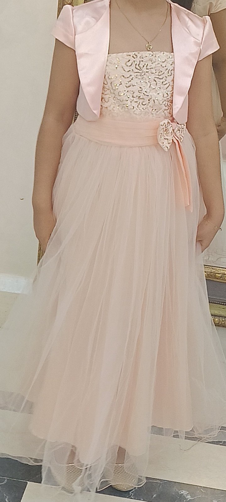 Robe et Boléro très bonne état 🌸🩷♥️🌹🥰🫶