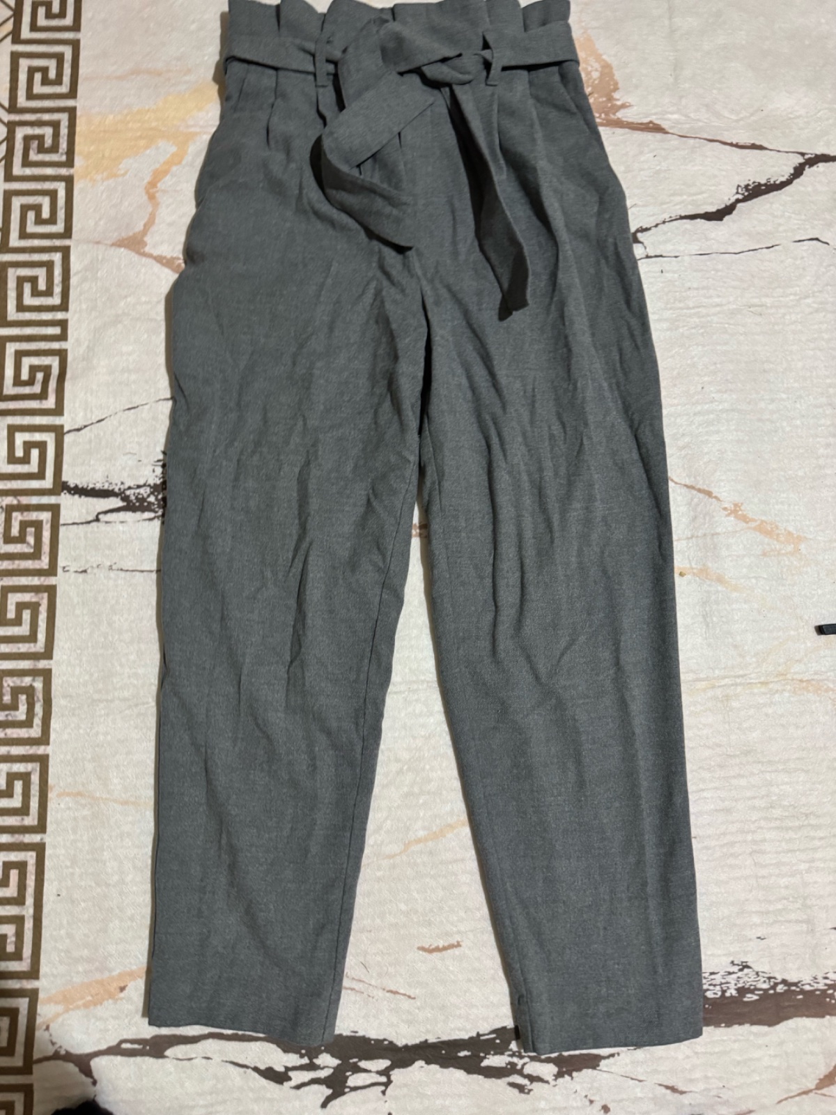 Pantalon gris 