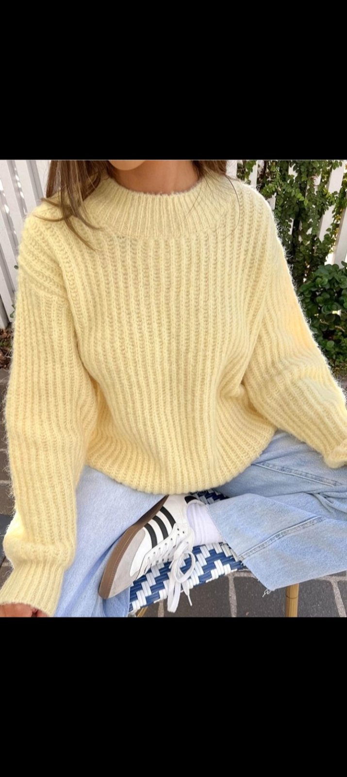Pull en laine jaune citron taille m
