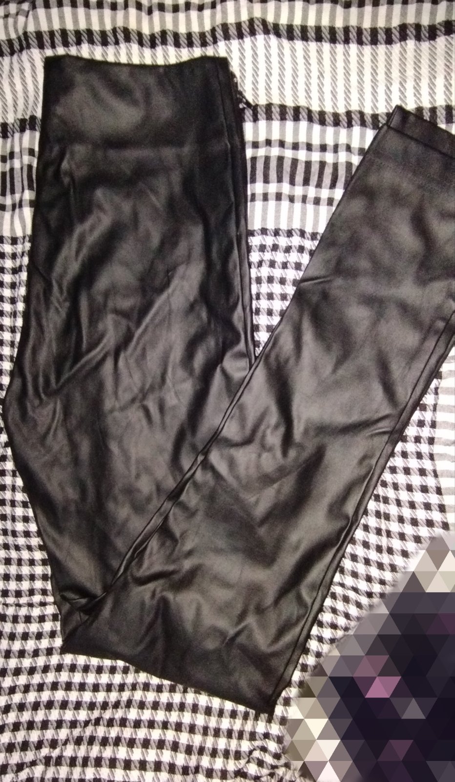 Pantalon noir en cuir 