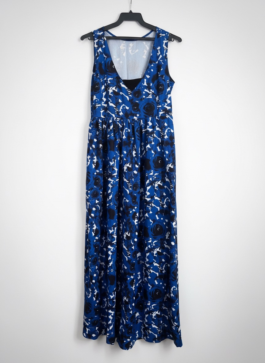 Robe Longue Fleurie – Bleu Électrique & Noir