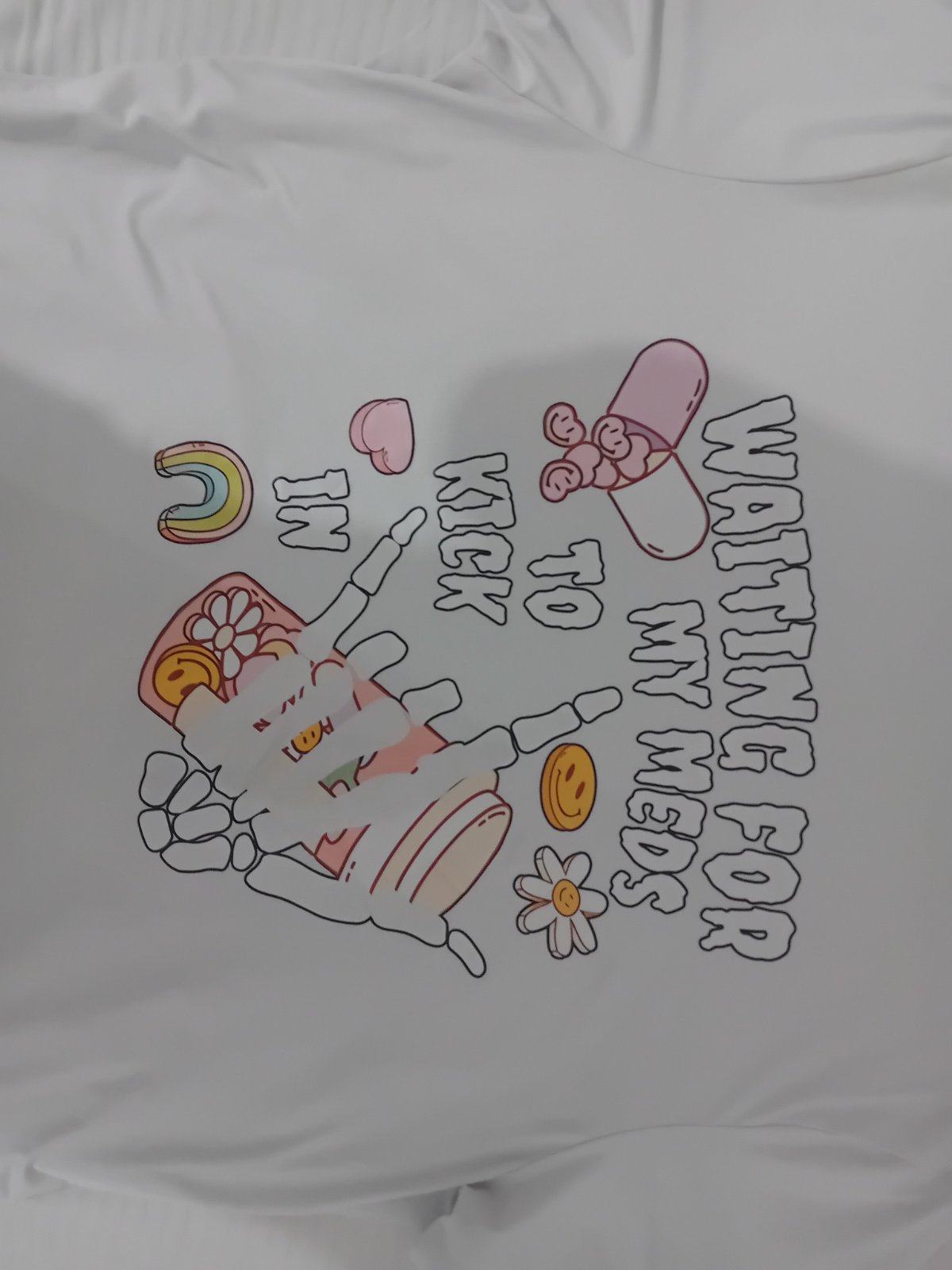 White graphic t shirt