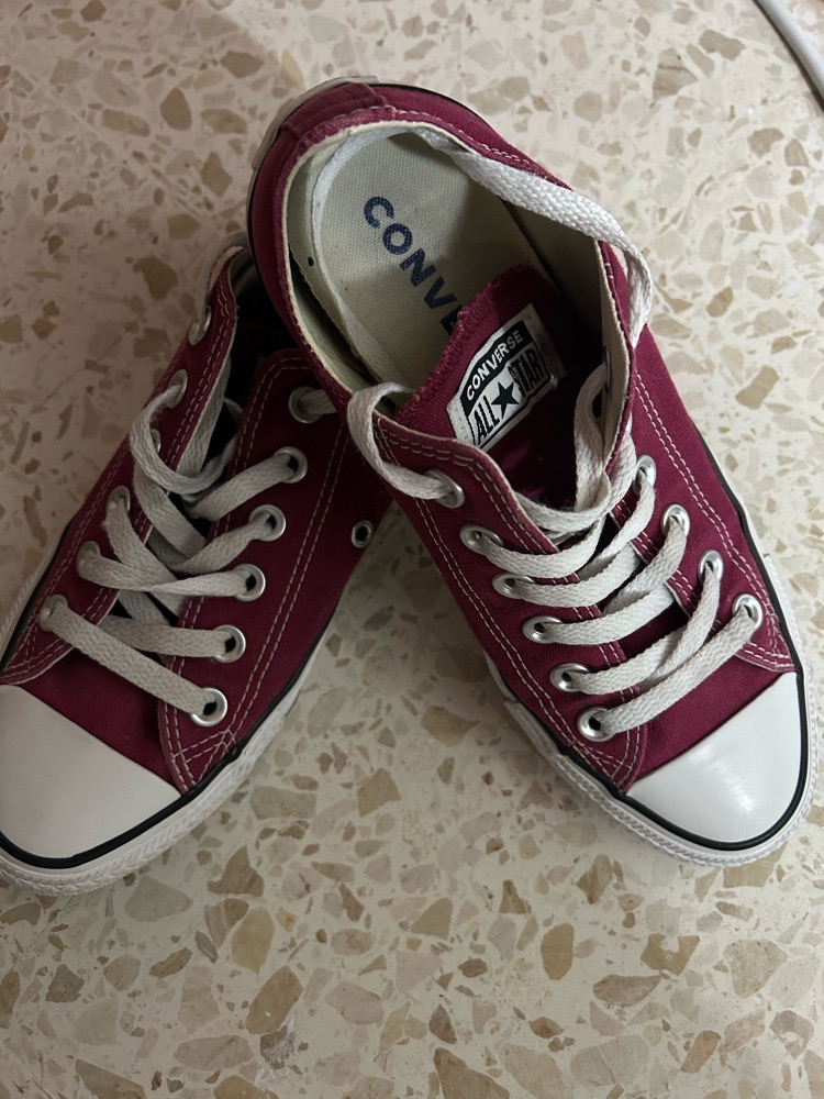 Converse Bordeaux