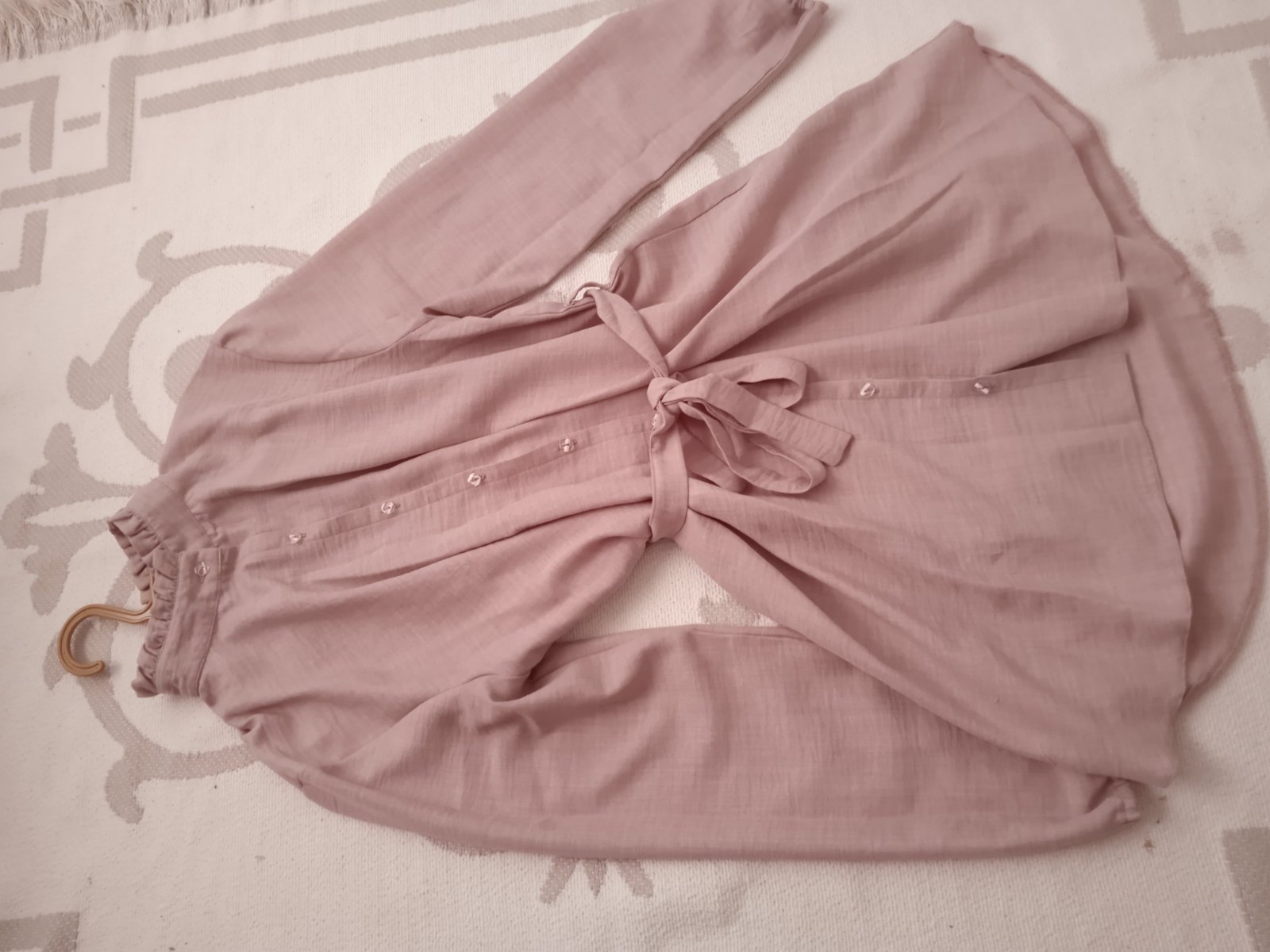 Chemise