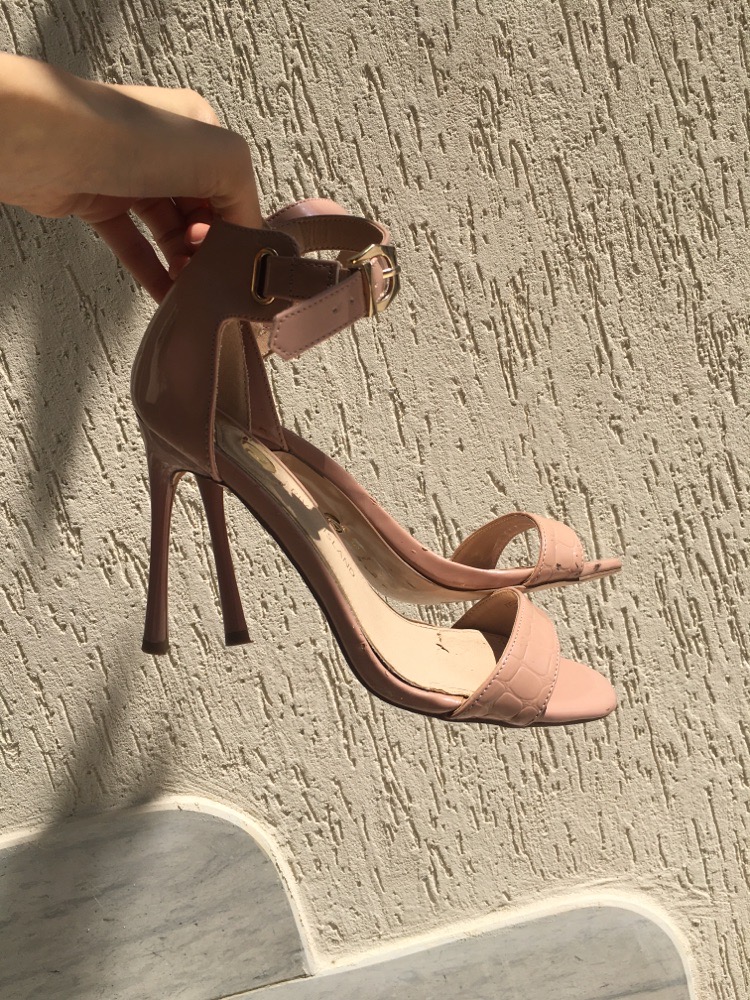 Talon River Island