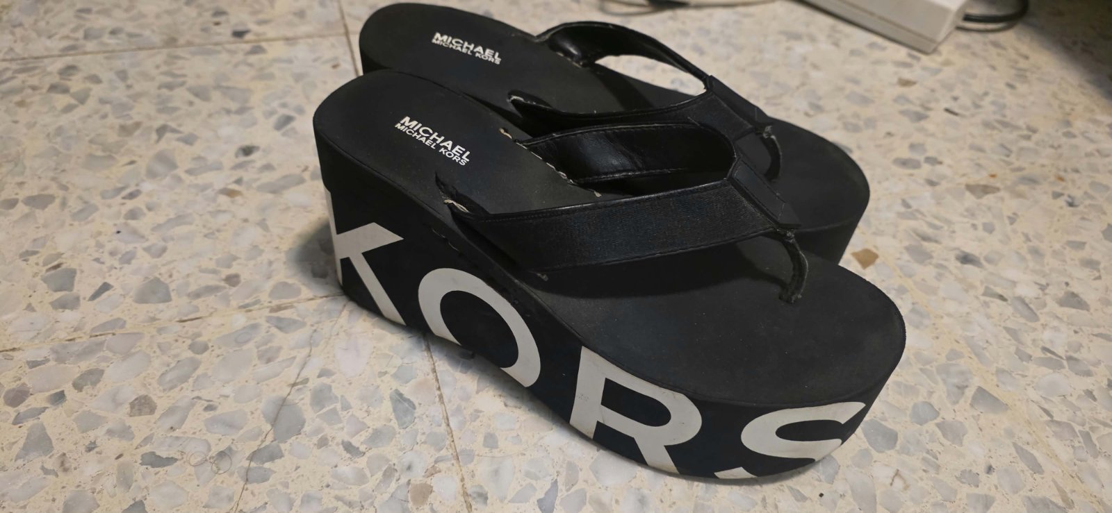 Sandales compensées Michael Kors