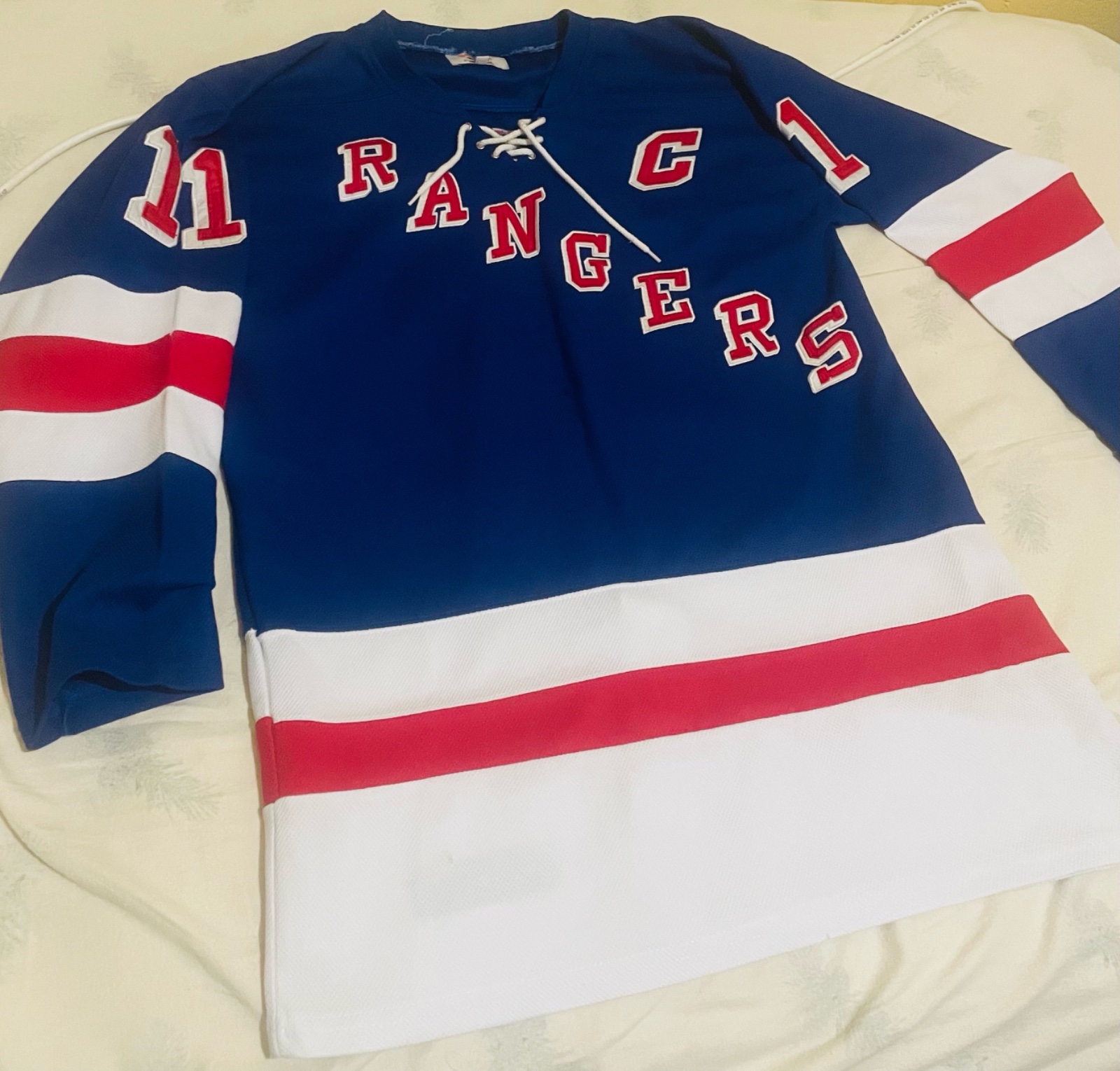 Pull ccm hochey 