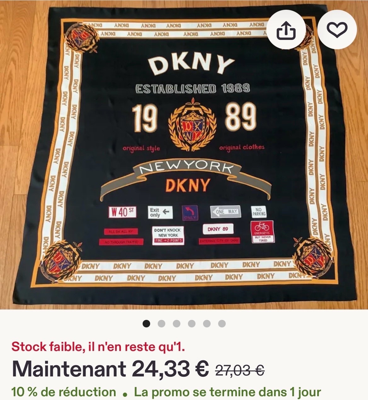 Foulard carré DKNY