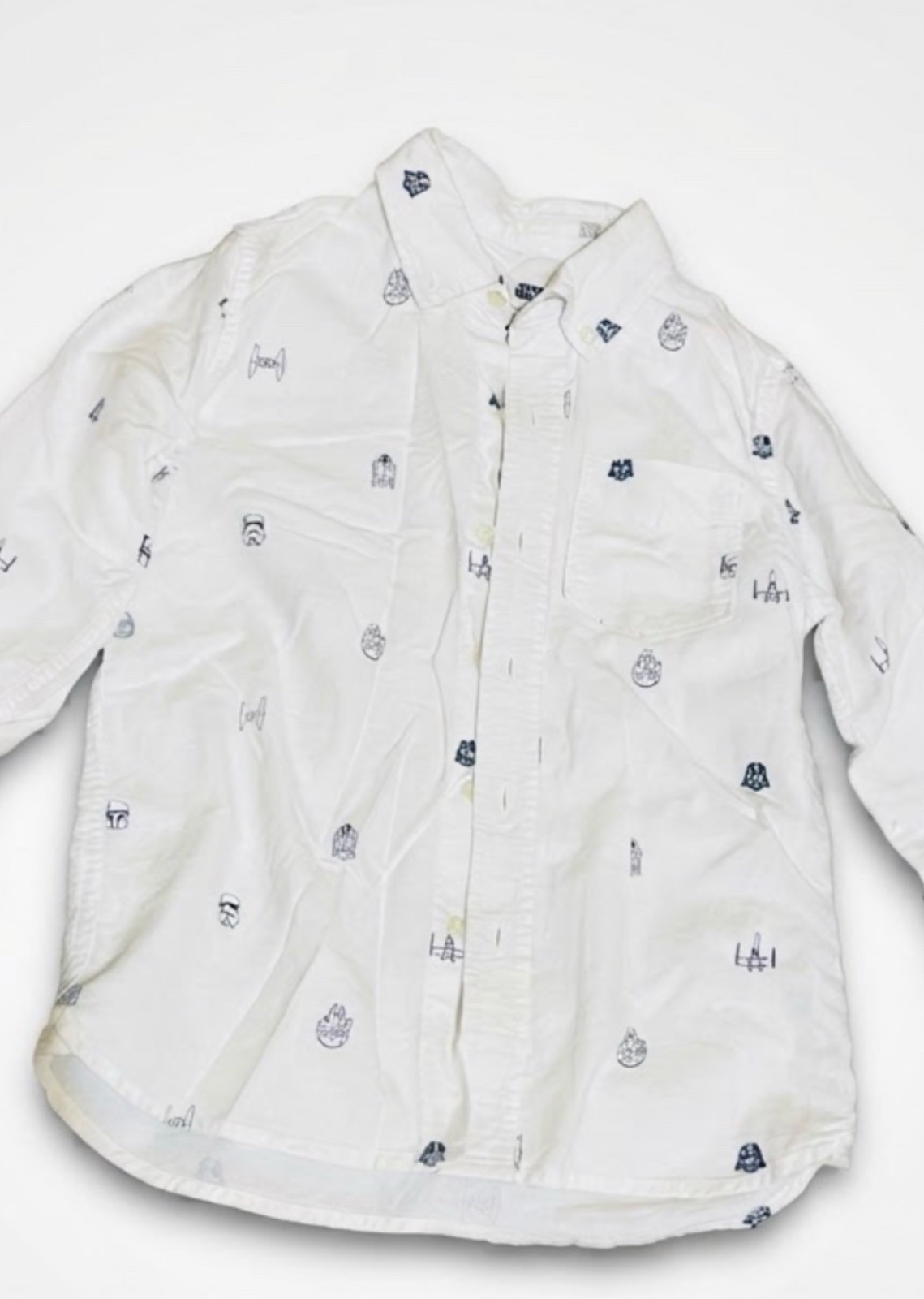 Chemise blanche pour enfant de la marque GAP ornée d'un imprimé Star Wars.