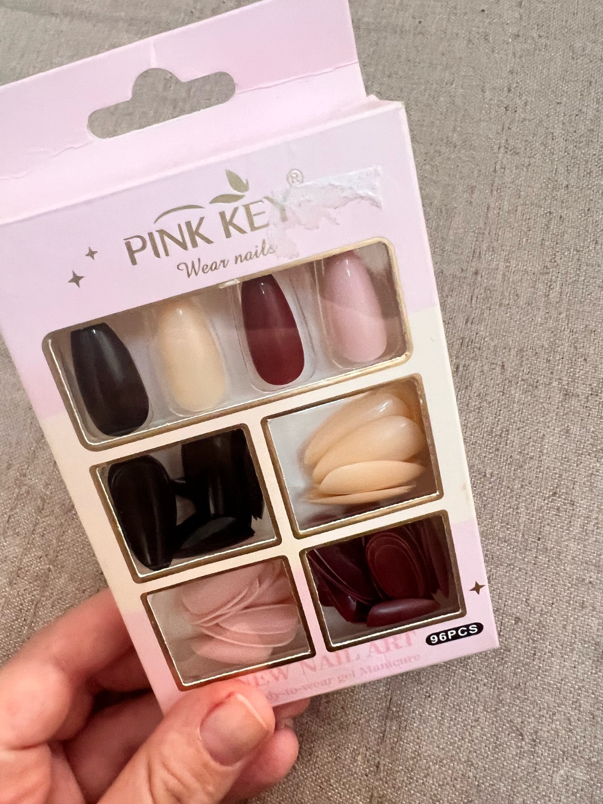 Press on nails: Black, burgundy, nude beige & Pink