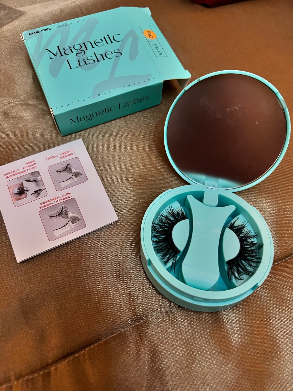 Faux cils magnetiques avec applicateur