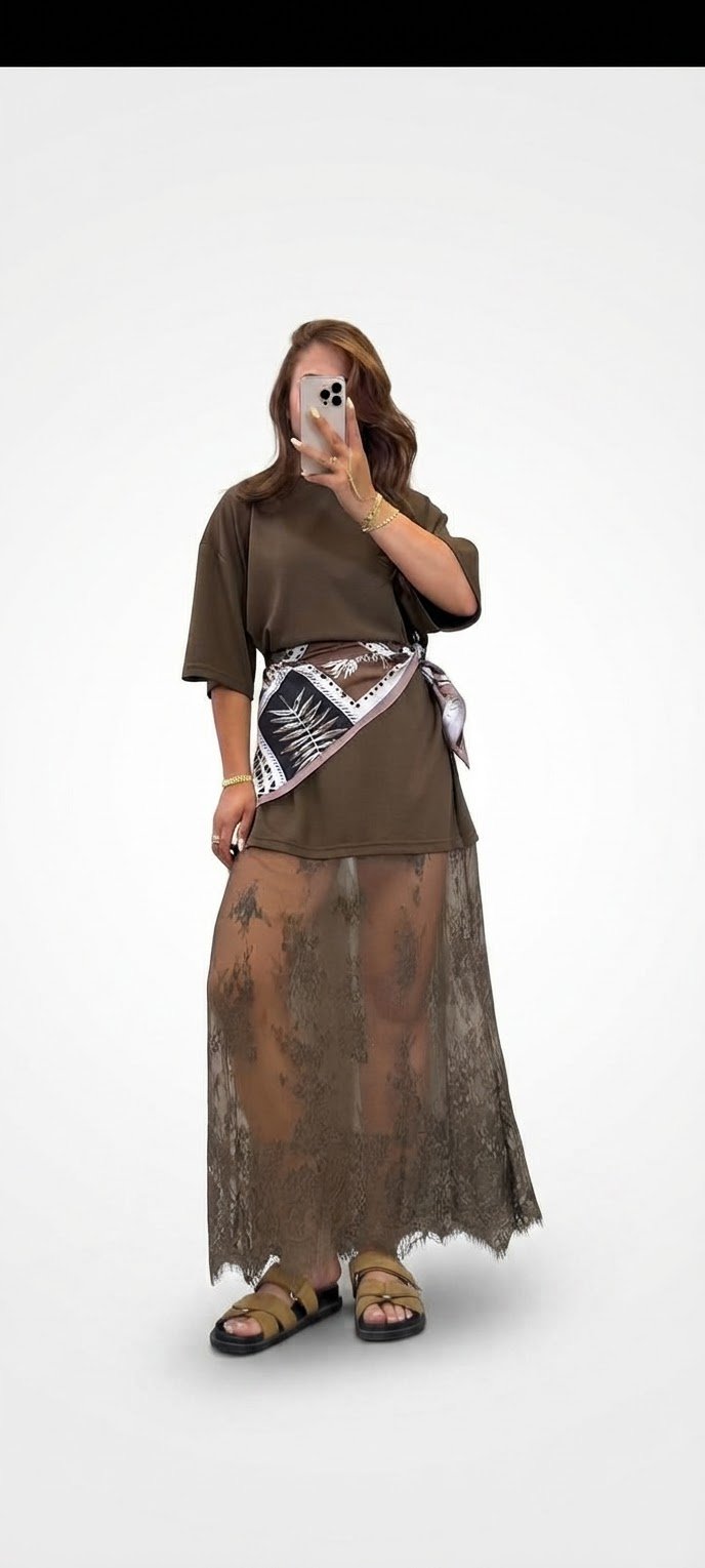 Robe avec dentelle 
