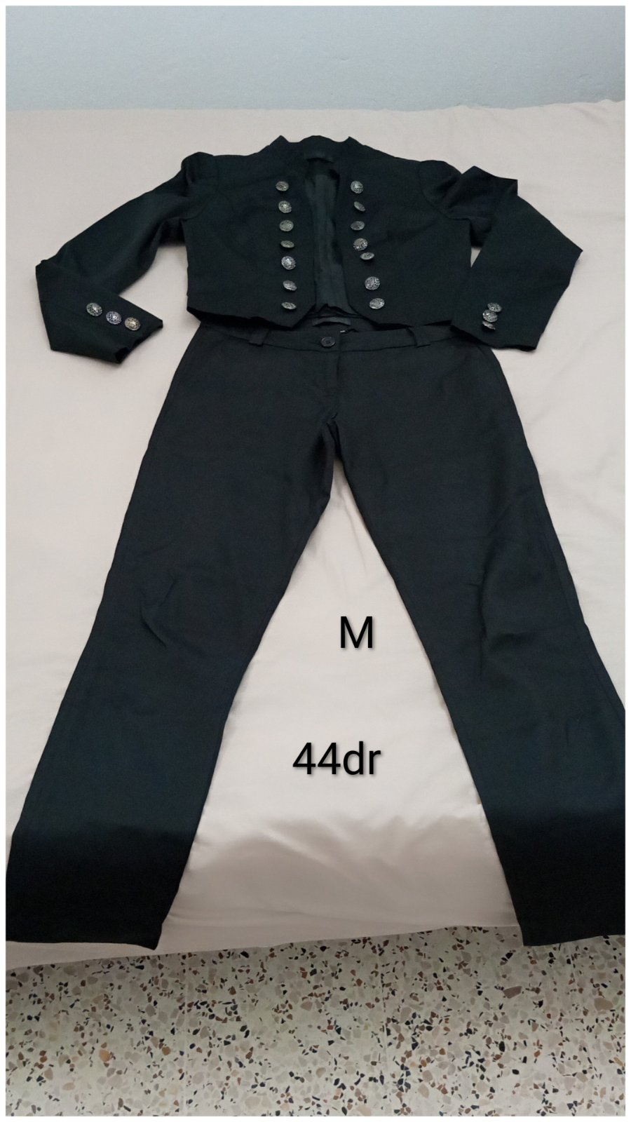 Ensemble noir