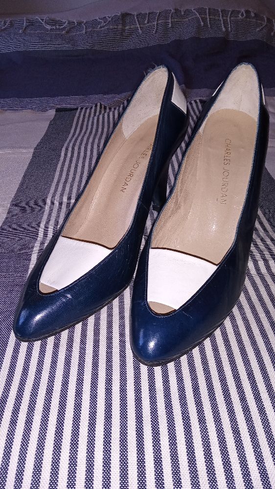 escarpin bleu marine / blanc