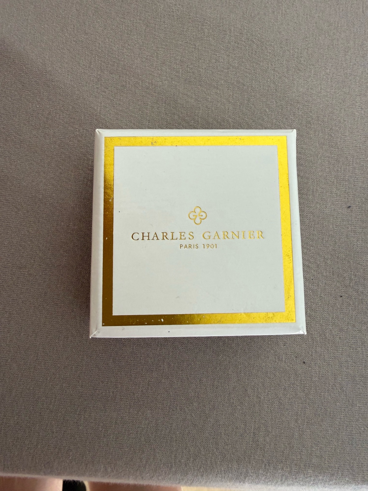 Boucles d'oreille Charles Garnier