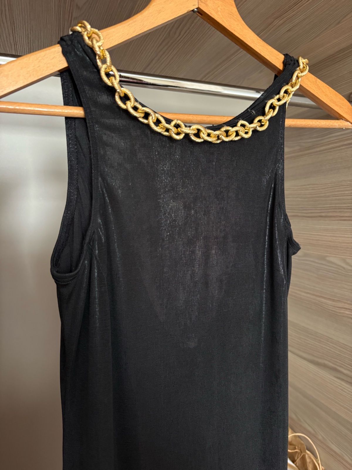 Robe soiree avec colier 