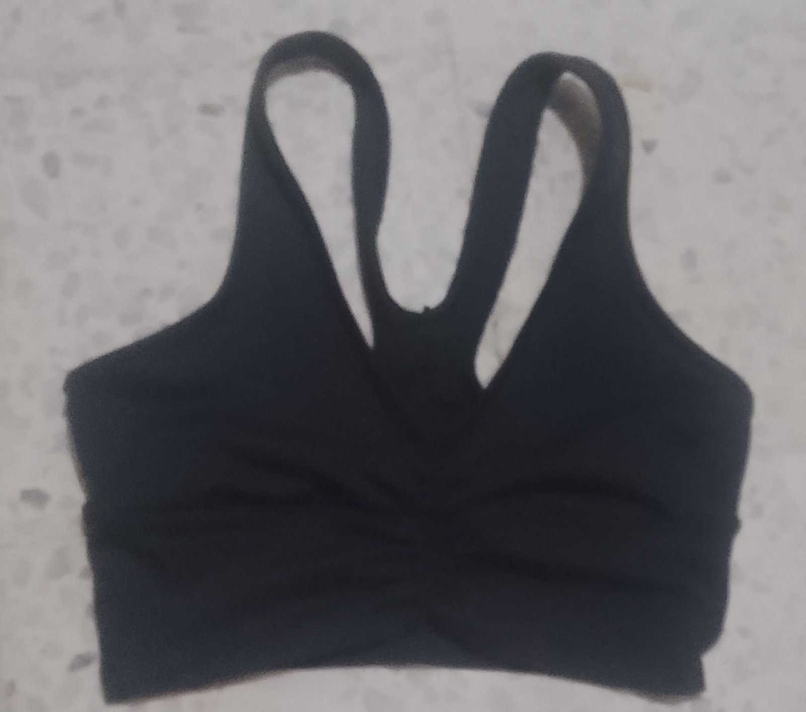 Brassière alo gris foncé  c est esthétique 